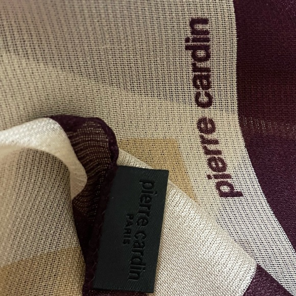 Huge Pierre Cardin Scarf Geometric Print 20 In by 70 In Excellent Condition - Picture 6 of 6